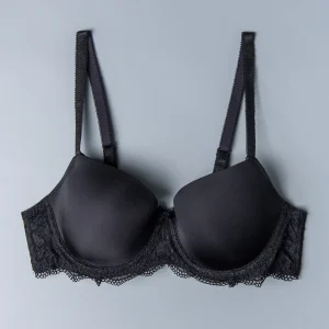 Reggiseno con coppe imbottite, ferretto e regolatore supplementare - NERO - 2452
