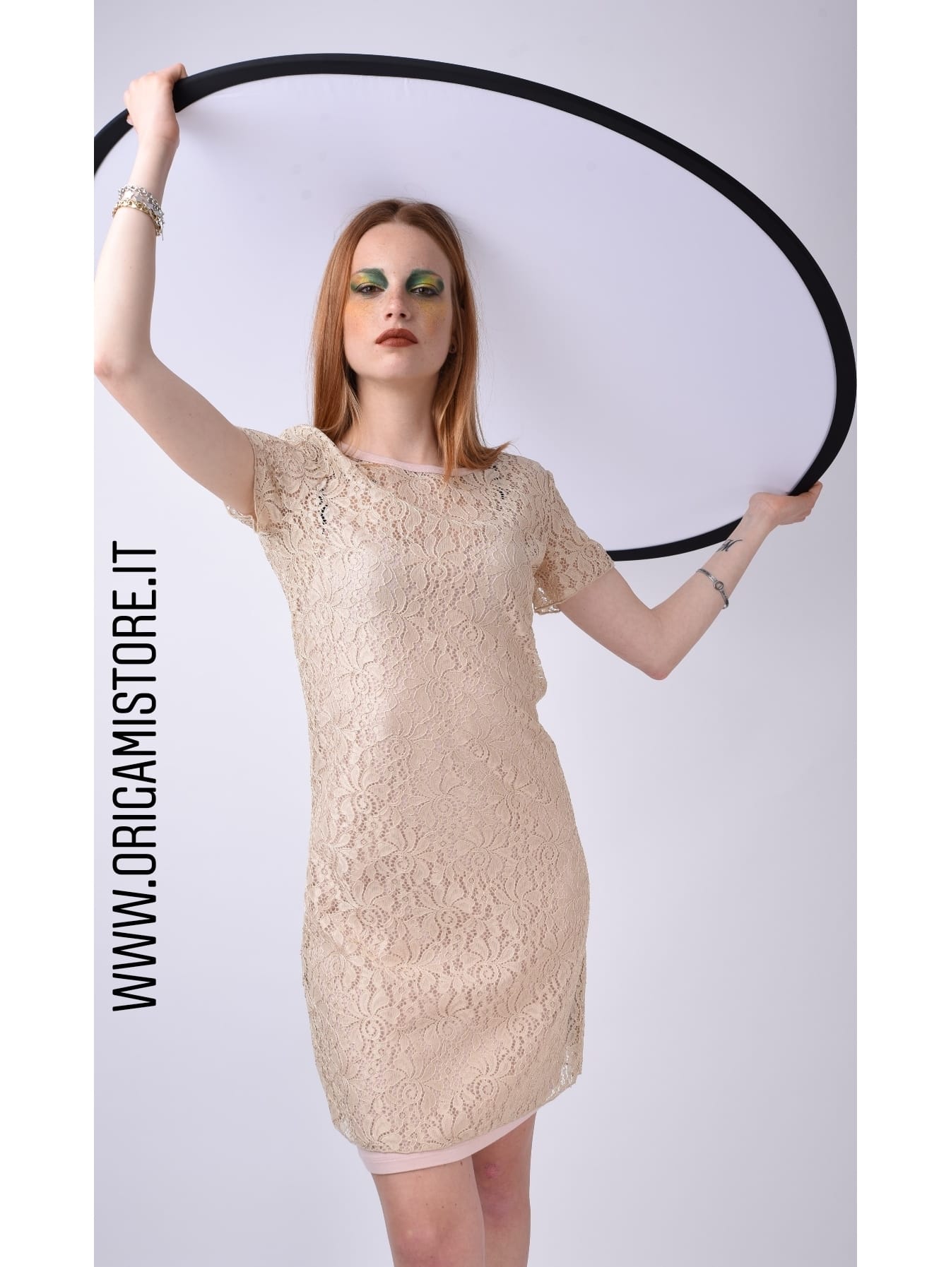 Abito Corto in Pizzo All-Over con Sottoveste a Contrasto Max Mara - immagine 2