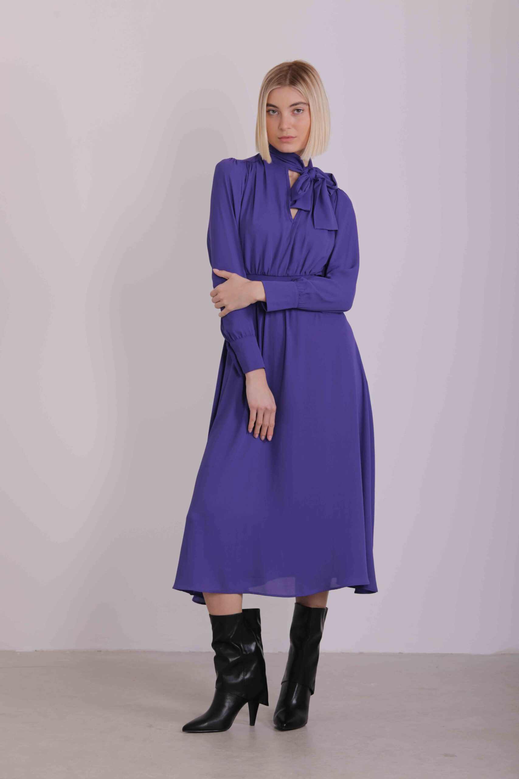 Abito Longuette in Georgette con Fusciacca e Bottoni Gold – Viola – Mimì Muà Firenze