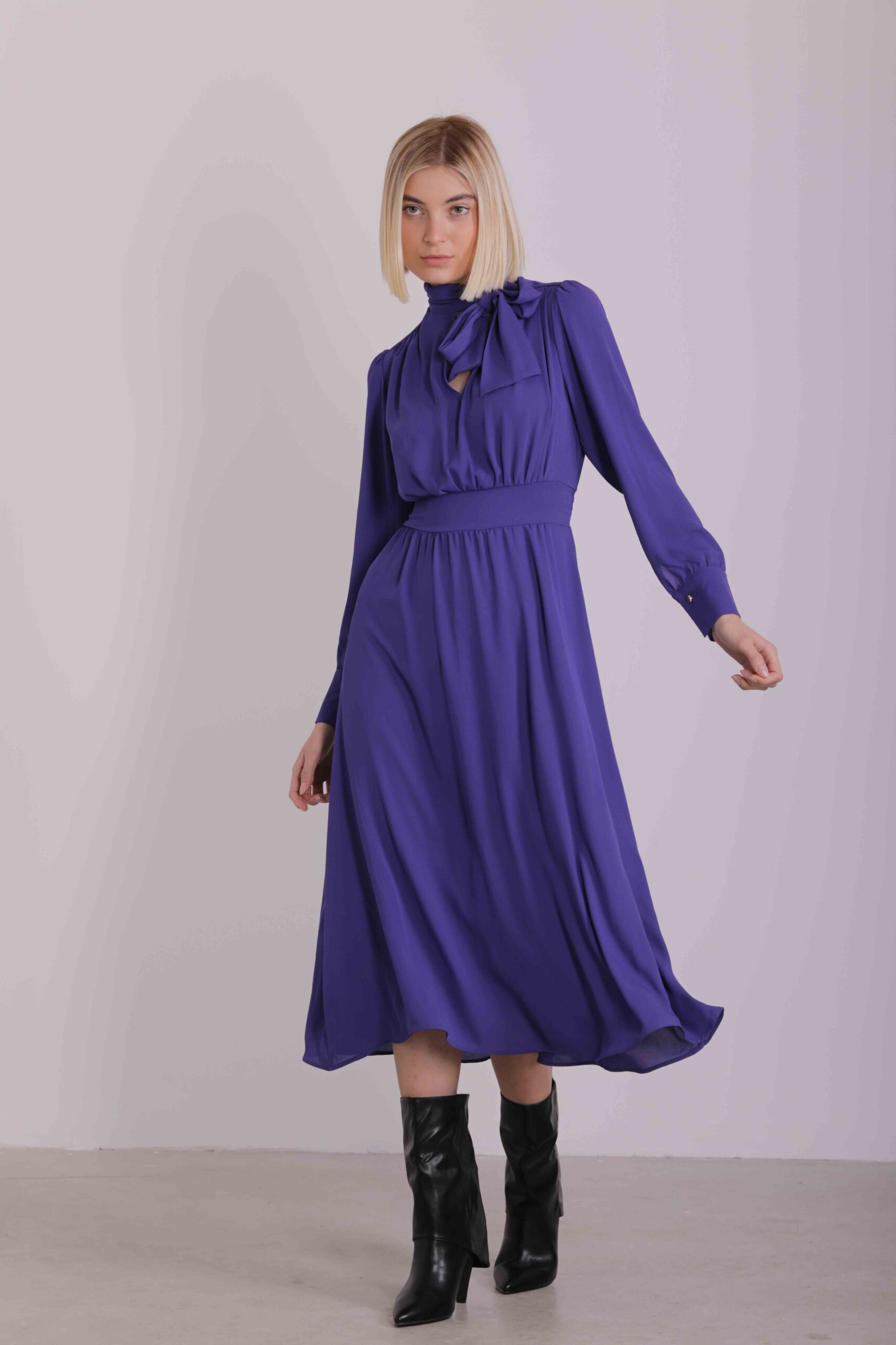 Abito Longuette in Georgette con Fusciacca e Bottoni Gold – Viola – Mimì Muà Firenze - immagine 5